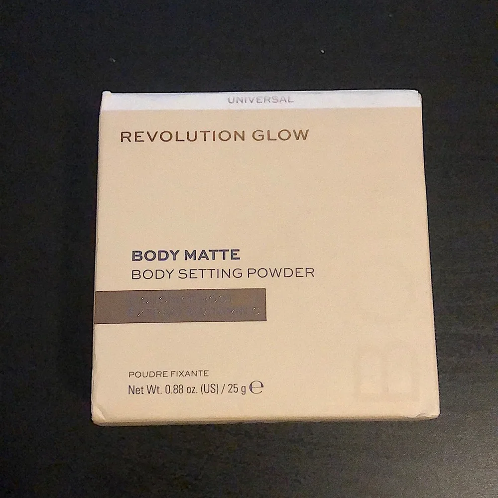 Makeup Revolution Body Matte Body/Face Setting Powder - Universal